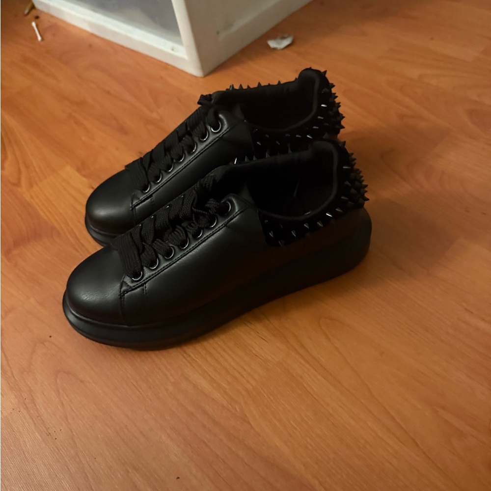 Steve Madden Black High-Top Sneakers with Shearling Trim
